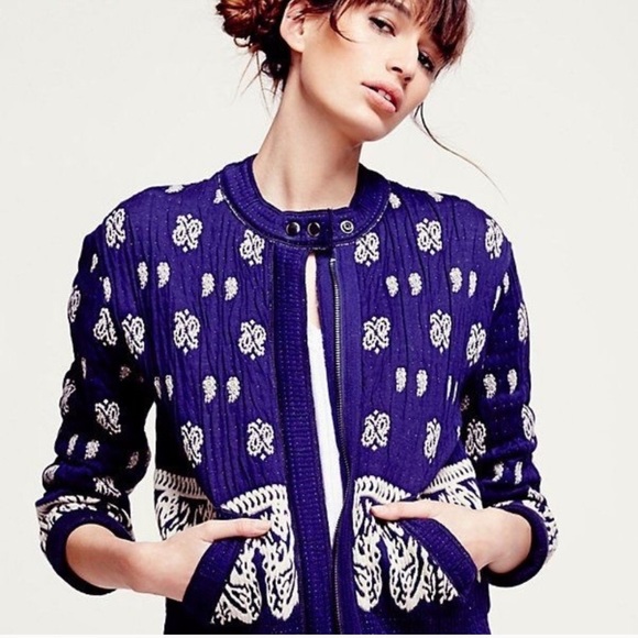 Free People Jackets & Blazers - NWOT Free People navy quilted paisley printed jacket sz 4